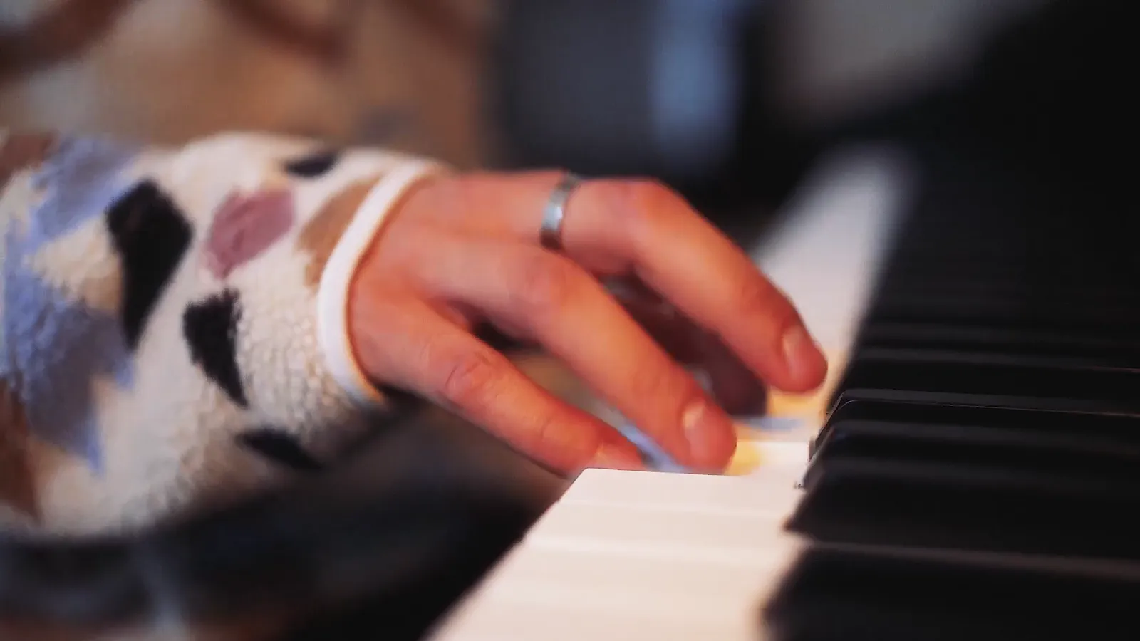 How to Write a Song — still 3